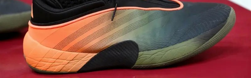 kaiyun-米切尔穿着Issue.7，得到20分6篮板3助攻1抢断